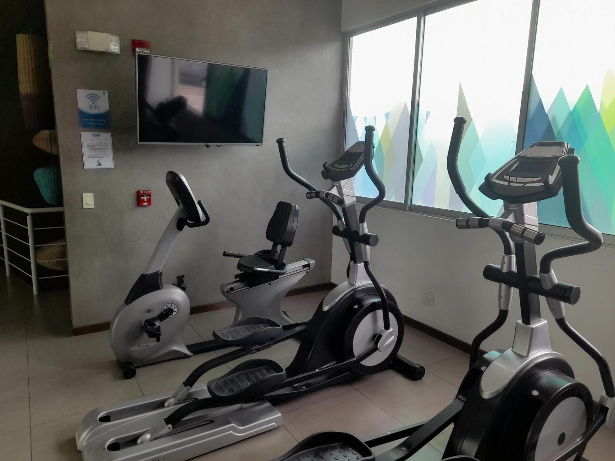 Lujoso condominio con lavadora y secadora, S. José San José Extérieur photo